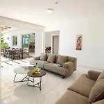 Elite Panoramic View 3bdr With Pool