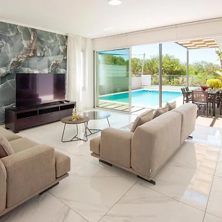 Elite Panoramic View 3bdr With Pool *